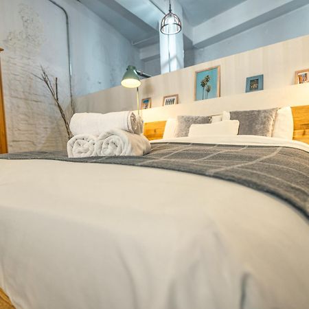 Апартаменты Loft-Style Ground Floor Flat Севилья Экстерьер фото