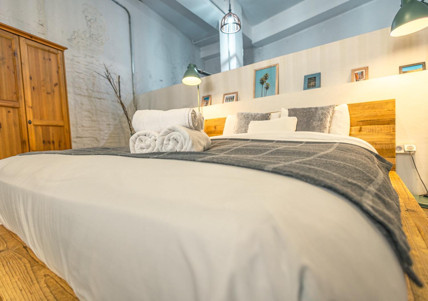 Апартаменты Loft-Style Ground Floor Flat Севилья Экстерьер фото